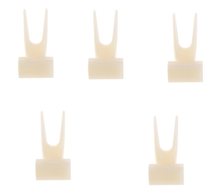 2-Pack Bird Fruit Fork Clips – Plastic Treat Holders for Bird Cages, Small Animal Huts (Fits 1–1.5cm (0.39 – 0.59 inches) Wire Spacing)2-Pack Bird Fruit Fork Clips – Plastic Treat Holders for Bird Cages, Small Animal Huts (Fits 1–1.5cm Wire Spacing)