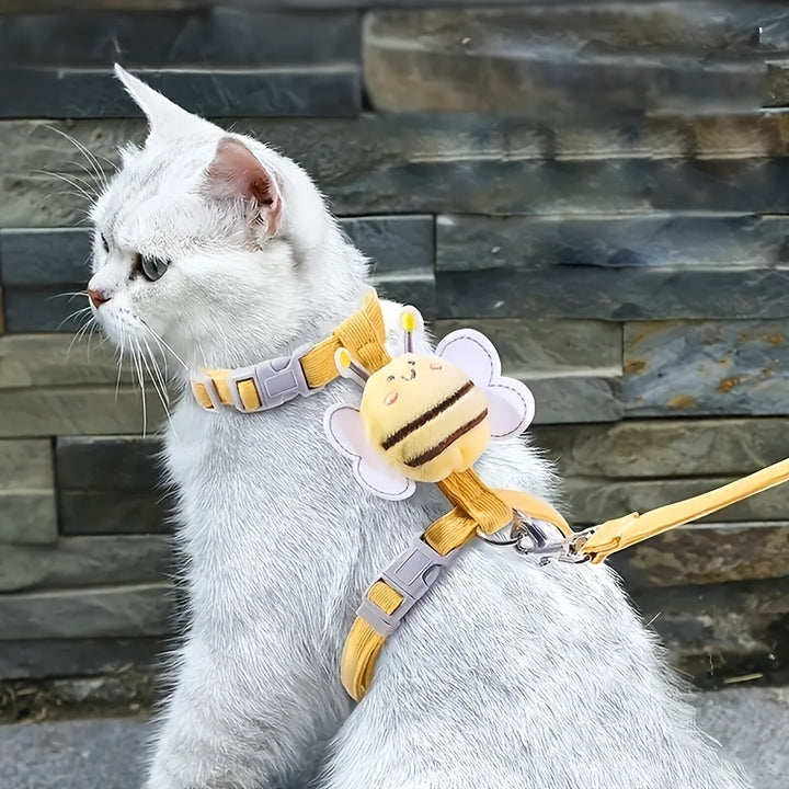 Adjustable Escape-Proof Cat Harness & Leash Set – Cute Bee Design with Plaid Strap for Kittens & Cats