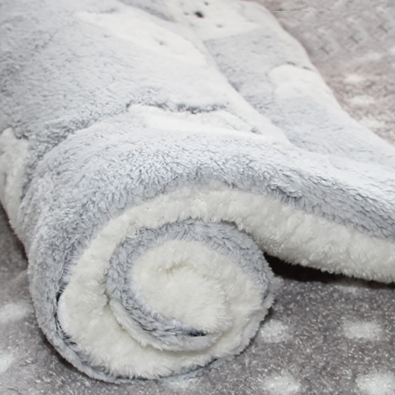 Ultra Soft Coral Velvet Pet Blanket – Non-Slip, Washable Throw for Dogs & Cats (Machine Washable)