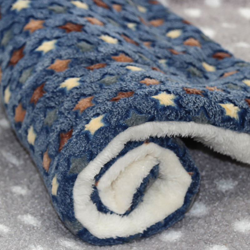Ultra Soft Coral Velvet Pet Blanket – Non-Slip, Washable Throw for Dogs & Cats (Machine Washable)