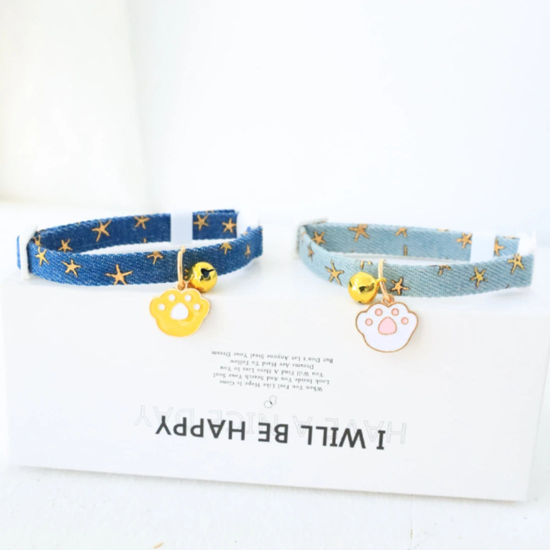Cat collar with bells and safety buckle
