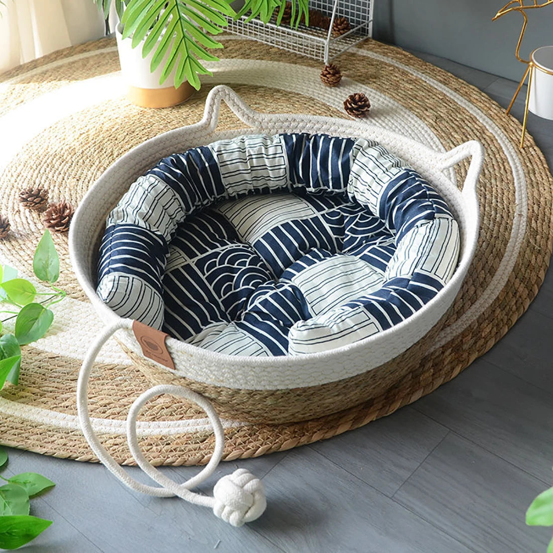 Natural Rattan Straw Cat Bed House – Indoor Pet Kennel Basket with Soft Cushion & Scratching Ball | Cozy Tent for Cats, Kittens, and Small Dogs