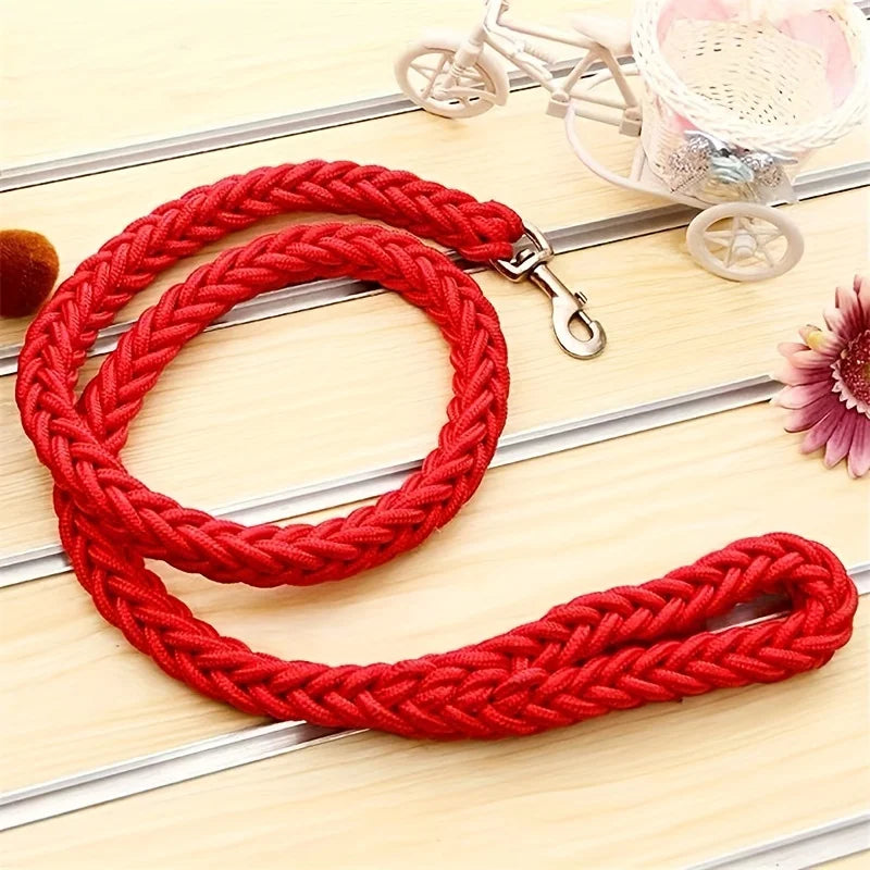 Dog leash for effective training and comfortable walking