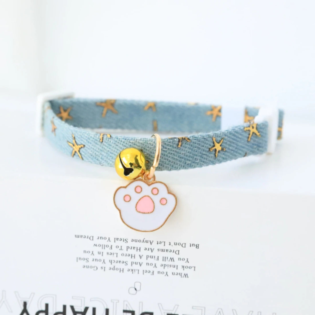 Cat collar with bells and safety buckle