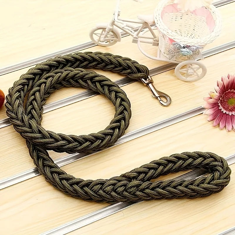 Dog leash for effective training and comfortable walking