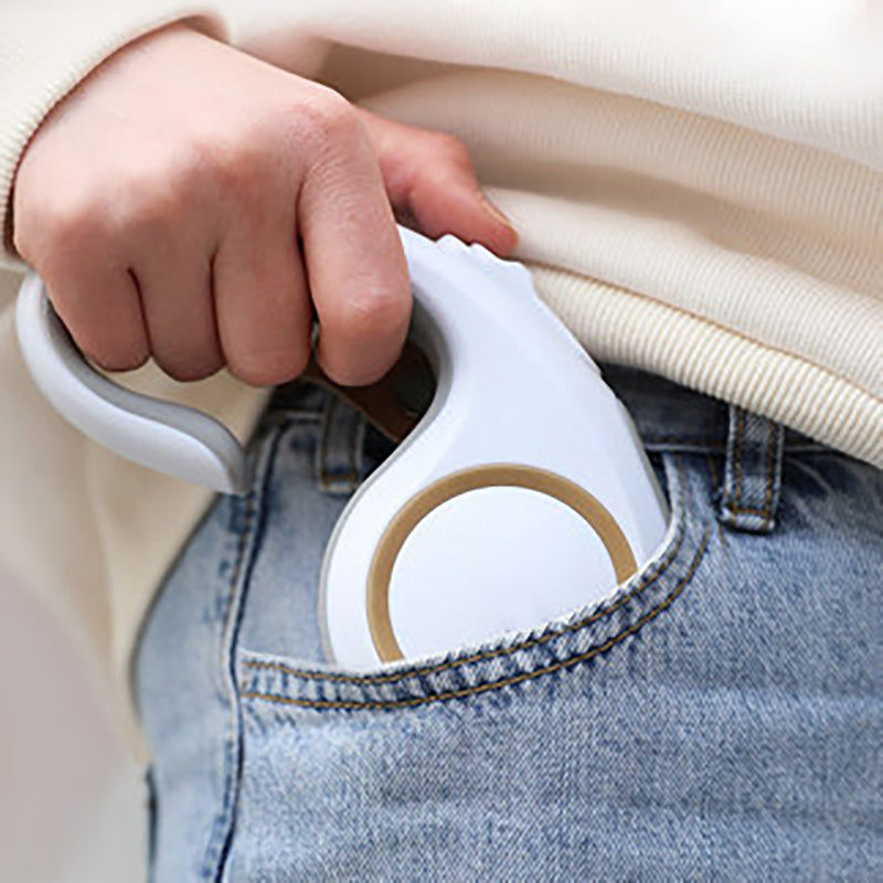 Retractable Dog Leash – Tangle-Free, Durable Nylon Tape with Ergonomic Anti-Slip Handle