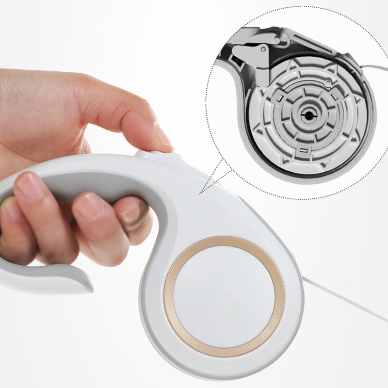 Retractable Dog Leash – Tangle-Free, Durable Nylon Tape with Ergonomic Anti-Slip Handle